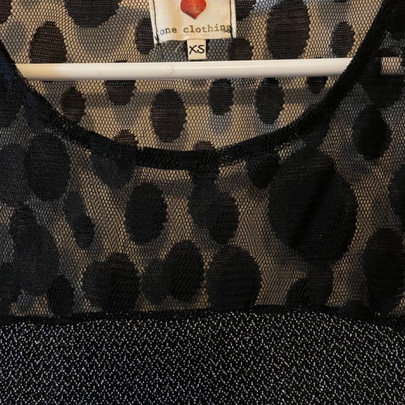 3/$15 Women Dress Lace Top, Lace back with Metallic sparkly bottom Never Worn XS - Picture 5 of 8